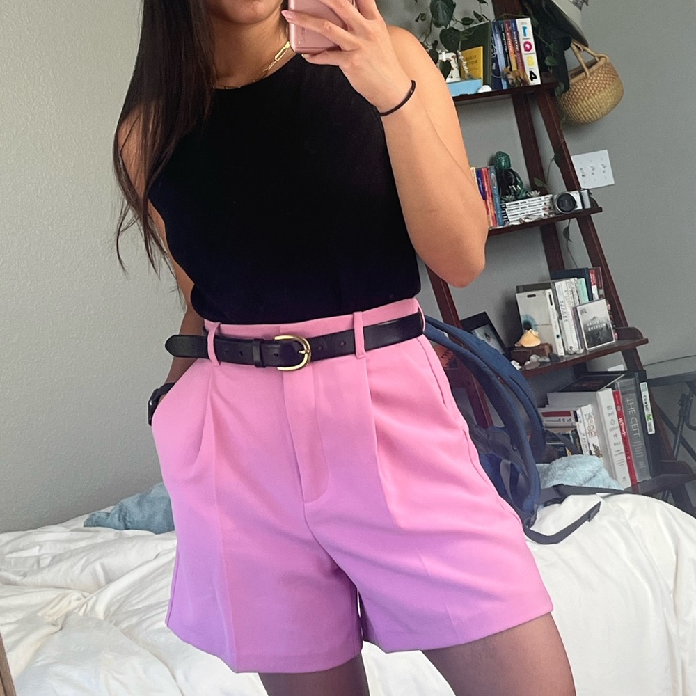 Abercrombie & Fitch Sloan Tailored shorts in pink, XS